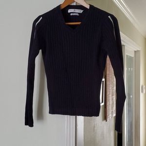 Tommy Hilfiger long sleeved sweater